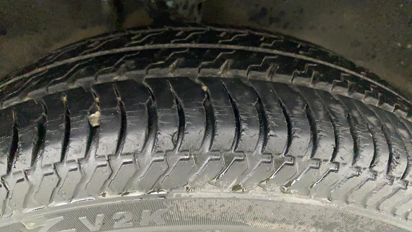 2015 Maruti Alto K10 VXI AMT, Petrol, Automatic, 17,597 km, Right Front Tyre Tread