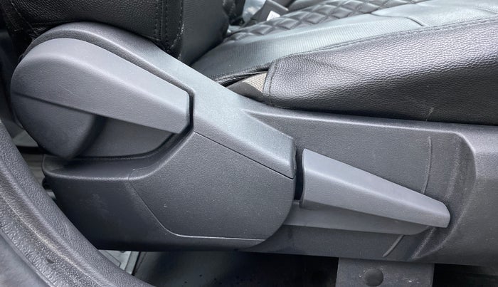 2022 Nissan MAGNITE XV CVT TURBO, Petrol, Automatic, 6,802 km, Driver Side Adjustment Panel