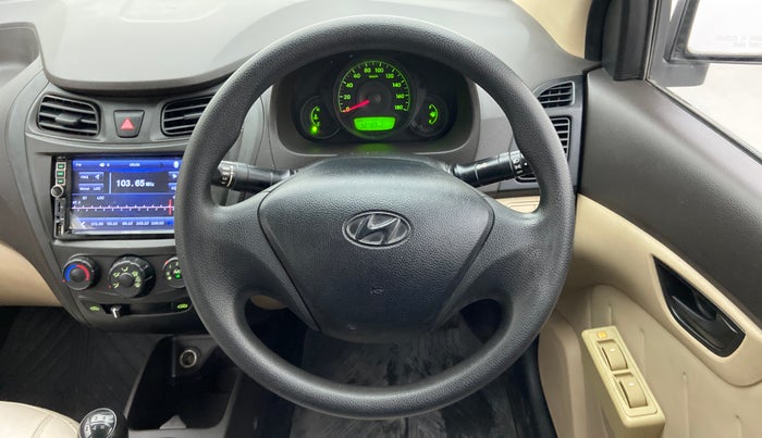 2015 Hyundai Eon D-LITE+, Petrol, Manual, 52,783 km, Steering Wheel Close Up