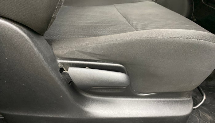 2017 Maruti Swift VXI OPT, Petrol, Manual, 61,467 km, Driver Side Adjustment Panel