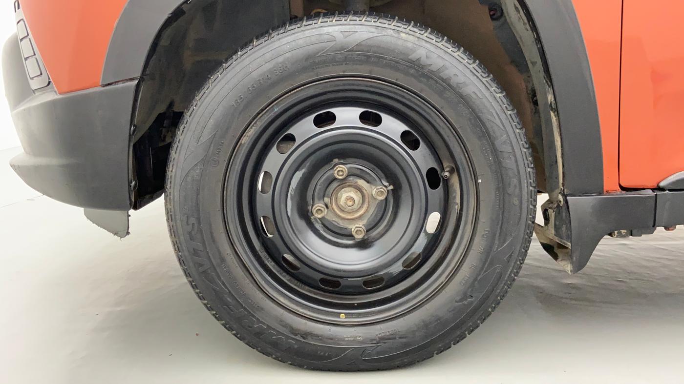 2016 Mahindra Kuv100 K6 D 6 STR, Diesel, Manual, 58,930 km, Left Front Wheel