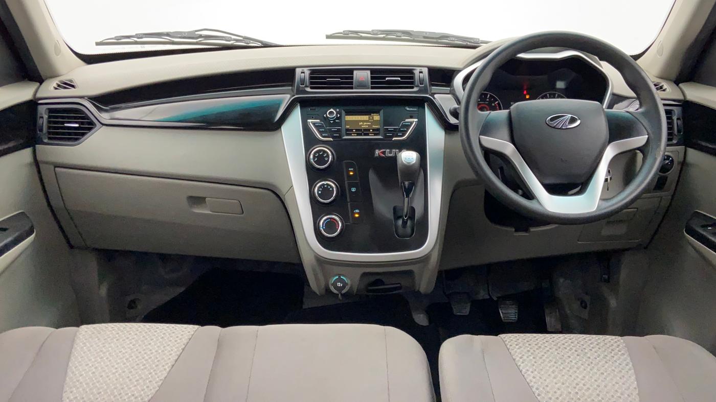 2016 Mahindra Kuv100 K6 D 6 STR, Diesel, Manual, 58,930 km, Dashboard