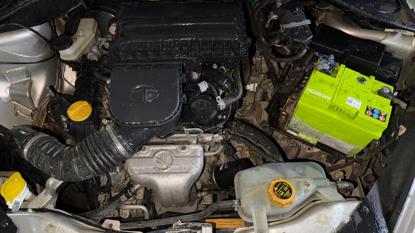 2018 Tata Tiago XTA PETROL, Petrol, Automatic, 58,257 km, Engine View