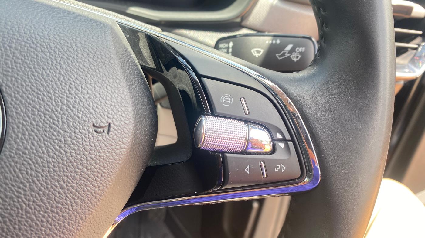 2025 Skoda Kylaq Signature Plus AT, Petrol, Automatic, 3,899 km, Adaptive Cruise Control