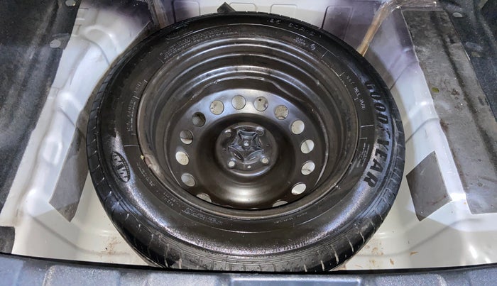 2017 Tata NEXON XM PETROL, Petrol, Manual, 50,483 km, Spare Tyre