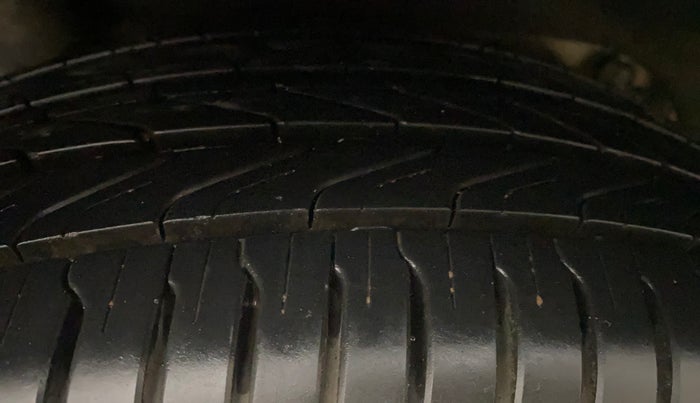 2019 Hyundai Creta E PLUS 1.6 PETROL, Petrol, Manual, 61,822 km, Right Rear Tyre Tread