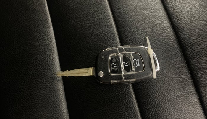 2022 Hyundai NEW I20 SPORTZ 1.2 MT, Petrol, Manual, 29,005 km, Key Close Up