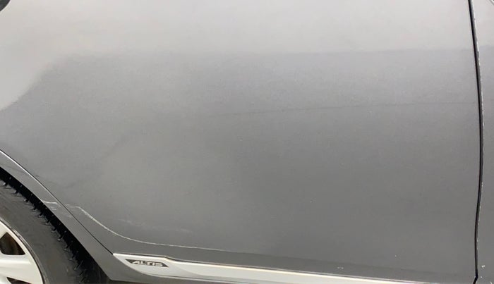 2014 Toyota Corolla Altis G AT PETROL, Petrol, Automatic, 77,470 km, Right rear door - Minor scratches