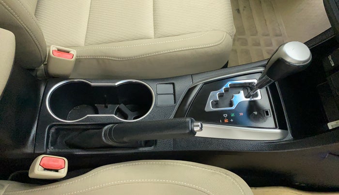 2014 Toyota Corolla Altis G AT PETROL, Petrol, Automatic, 77,470 km, Gear Lever