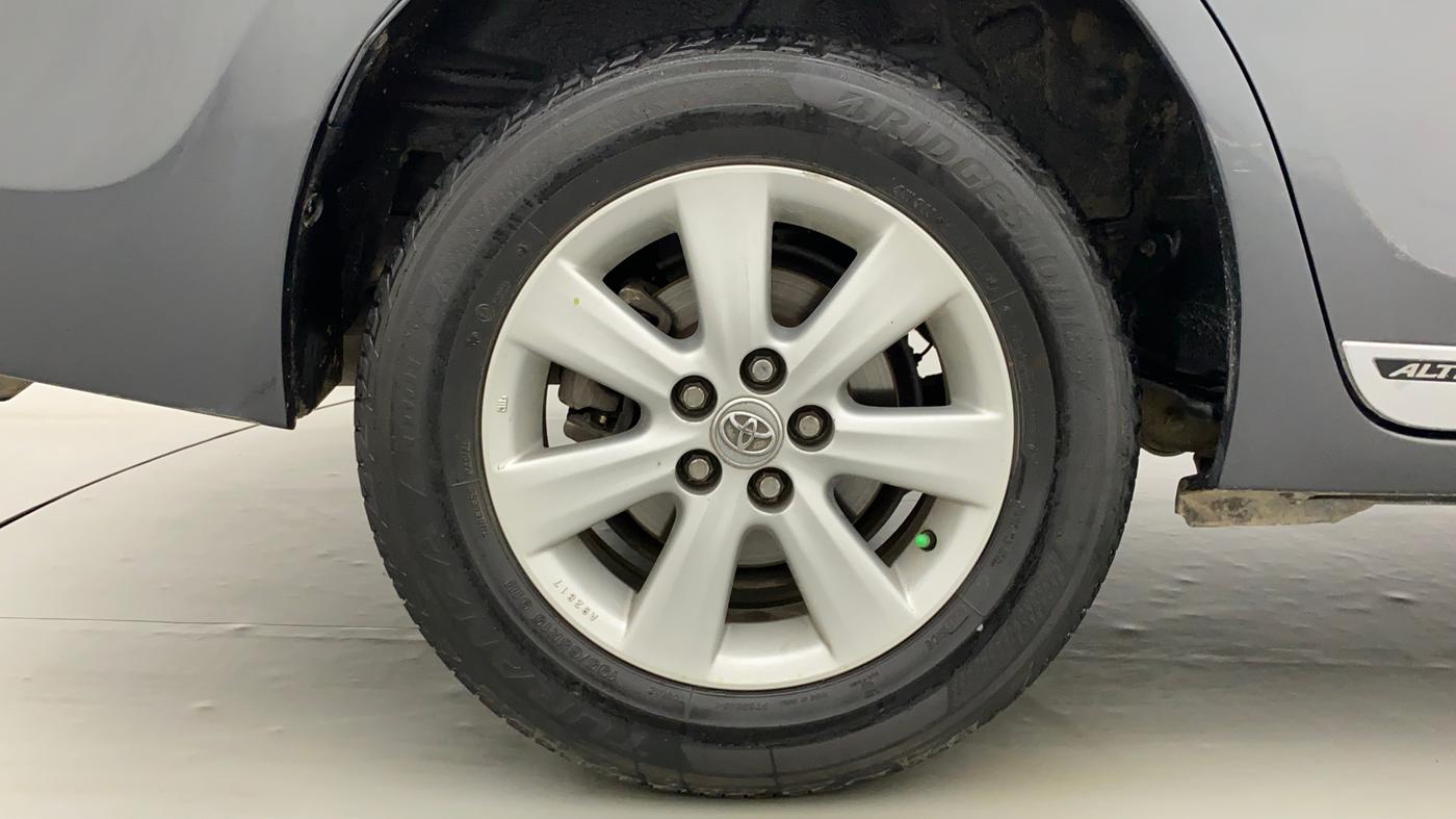 2014 Toyota Corolla Altis G AT PETROL, Petrol, Automatic, 77,470 km, Right Rear Wheel