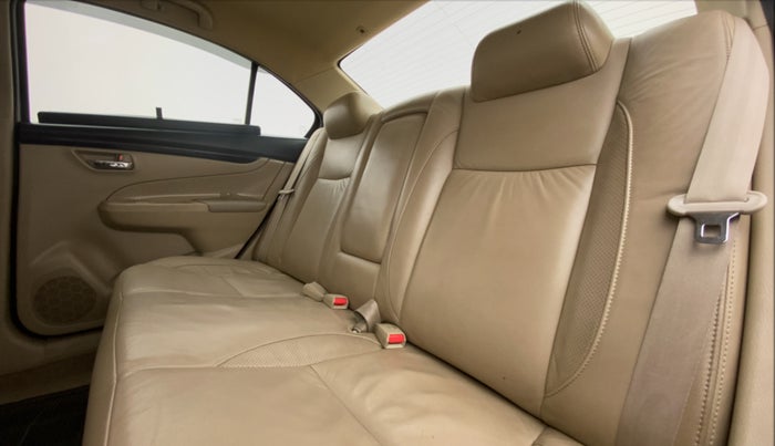 2016 Maruti Ciaz ZXI+ AT, CNG, Automatic, 87,335 km, Right Side Rear Door Cabin