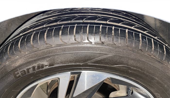 2021 Hyundai NEW I20 ASTA 1.0 GDI TURBO DCT, Petrol, Automatic, 39,208 km, Right Front Tyre Tread