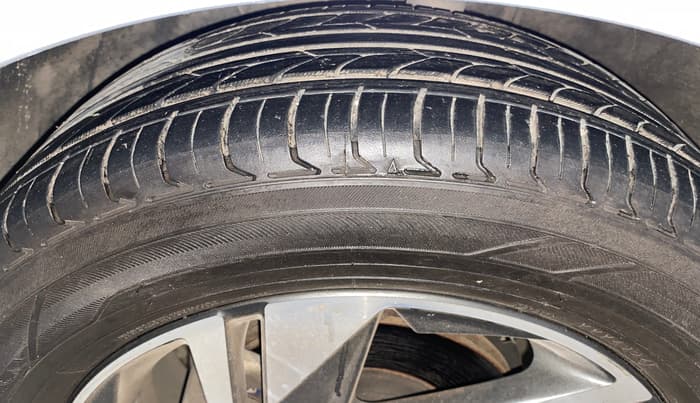 2021 Hyundai NEW I20 ASTA 1.0 GDI TURBO DCT, Petrol, Automatic, 39,208 km, Left Front Tyre Tread