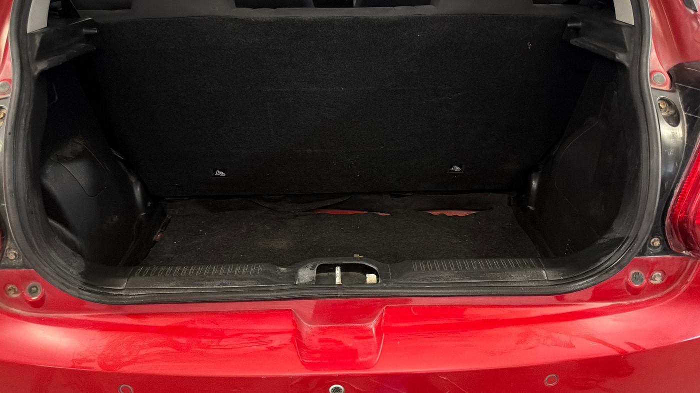 2020 Maruti Swift LXI, Petrol, Manual, 32,975 km, Boot Inside