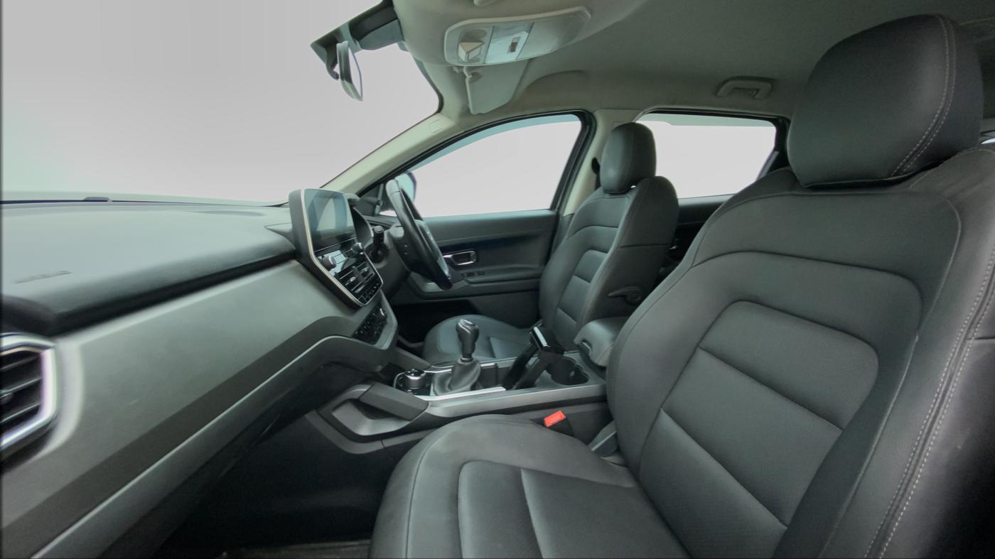 2019 Tata Harrier XZ DARK EDITION, Diesel, Manual, 56,115 km, Right Side Front Door Cabin