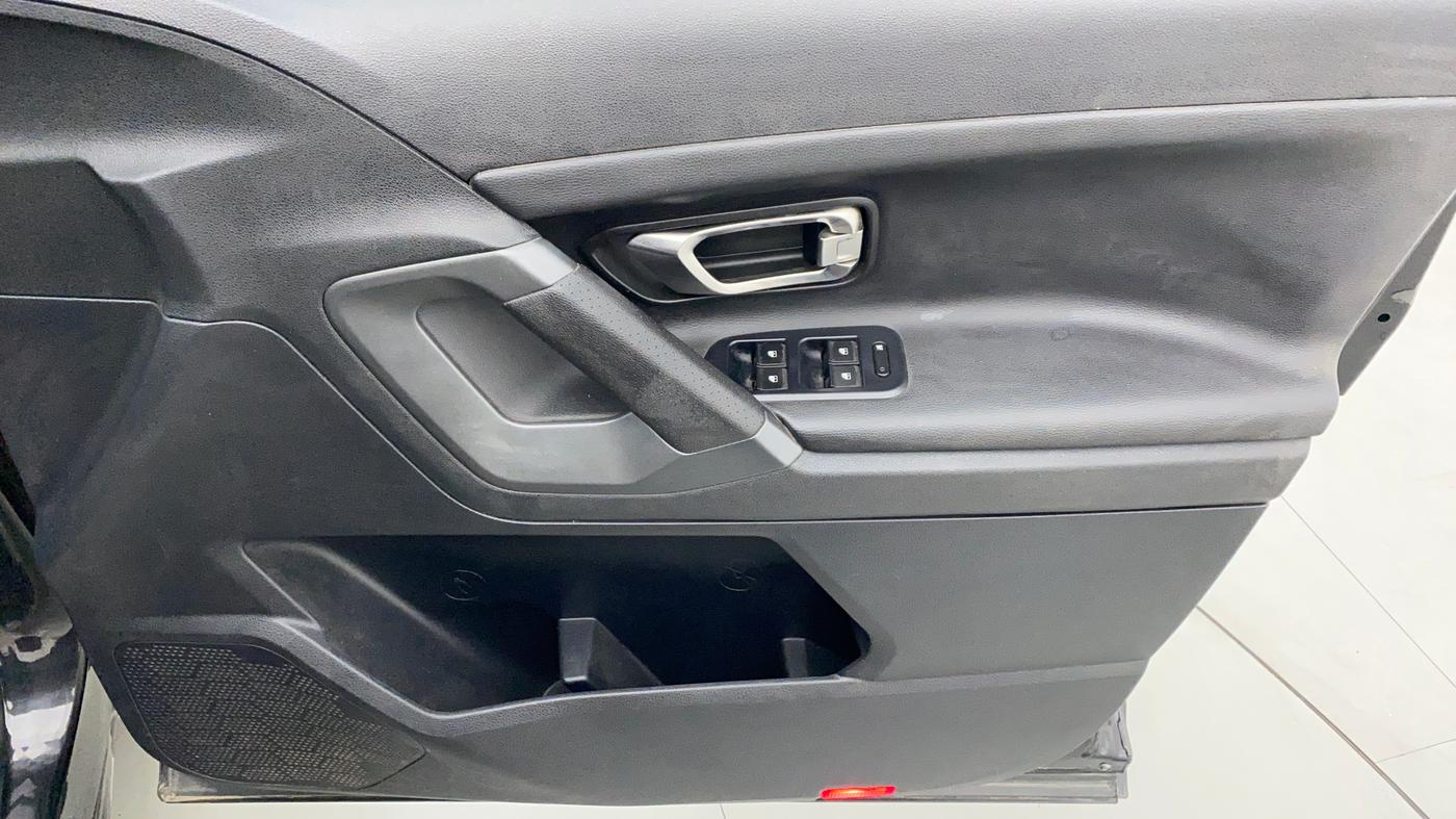 2019 Tata Harrier XZ DARK EDITION, Diesel, Manual, 56,115 km, Driver Side Door Panels Control