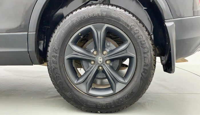 2019 Tata Harrier XZ DARK EDITION, Diesel, Manual, 56,115 km, Left Rear Wheel