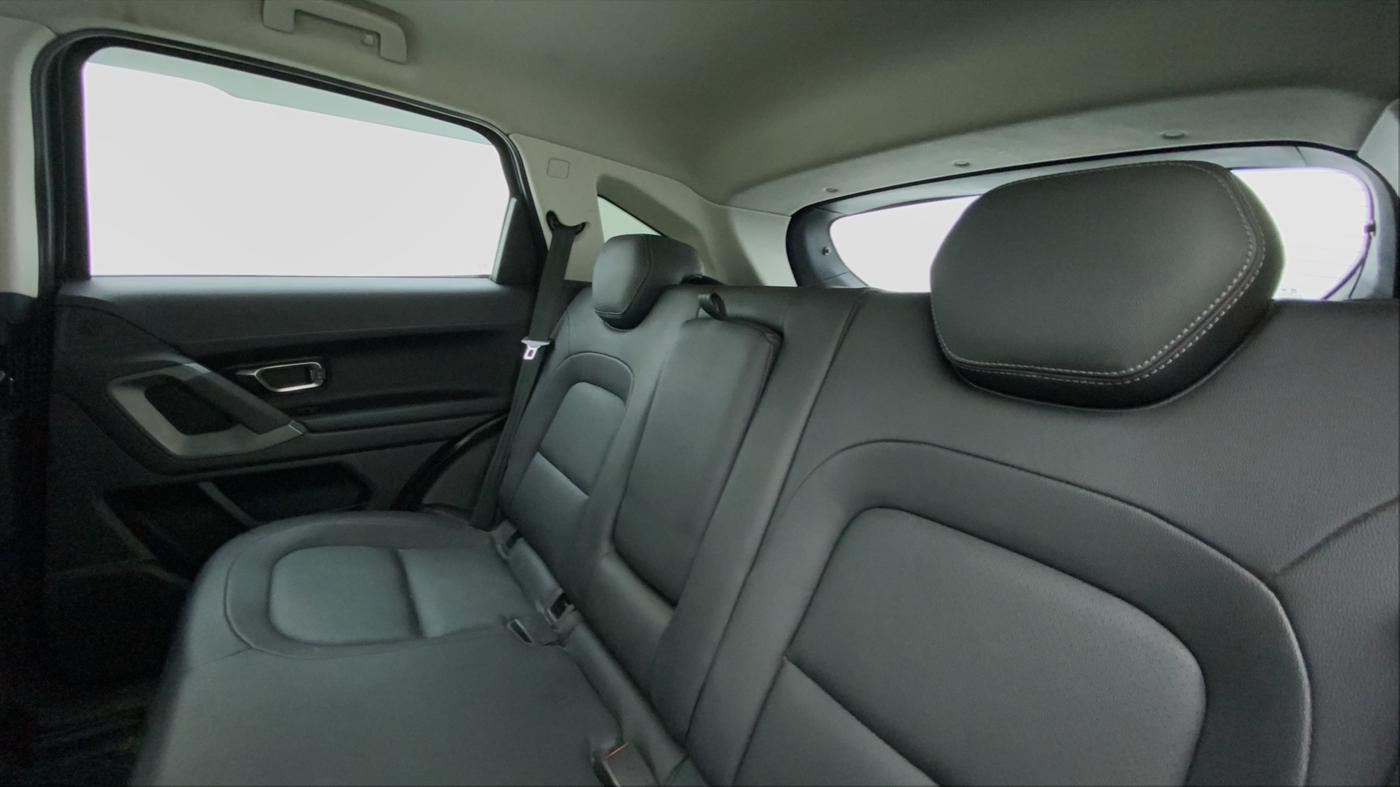 2019 Tata Harrier XZ DARK EDITION, Diesel, Manual, 56,115 km, Right Side Rear Door Cabin