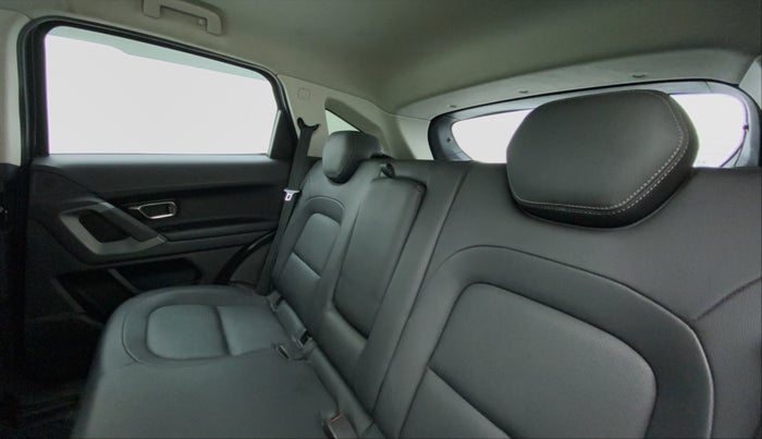 2019 Tata Harrier XZ DARK EDITION, Diesel, Manual, 56,115 km, Right Side Rear Door Cabin