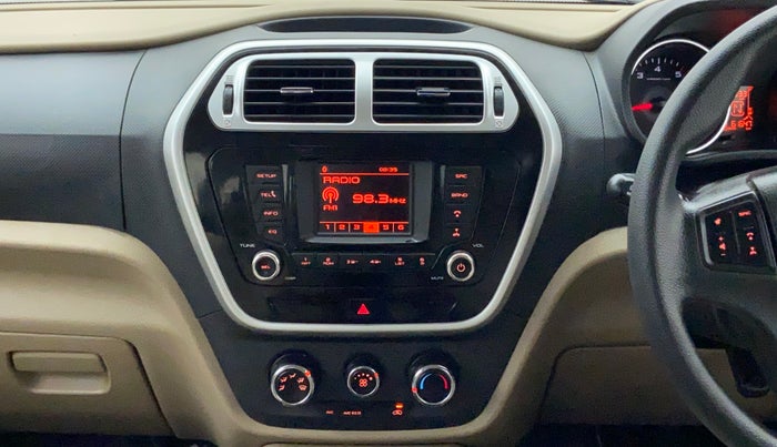 2016 Mahindra TUV300 T8, Diesel, Manual, 61,756 km, Air Conditioner
