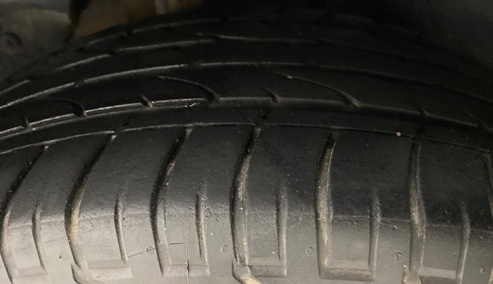 2017 Hyundai Creta 1.6 SX PLUS AUTO PETROL, Petrol, Automatic, 26,397 km, Right Rear Tyre Tread
