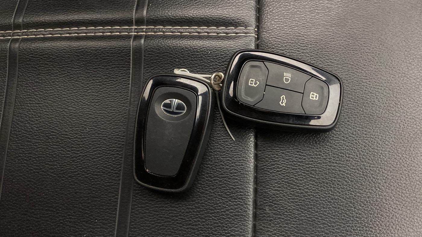 2022 Tata PUNCH ACCOMPLISHED AMT, Petrol, Automatic, 67,675 km, Key Close Up