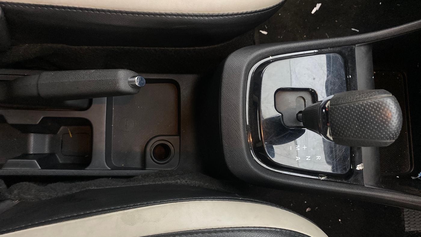 2022 Tata PUNCH ACCOMPLISHED AMT, Petrol, Automatic, 67,675 km, Gear Lever