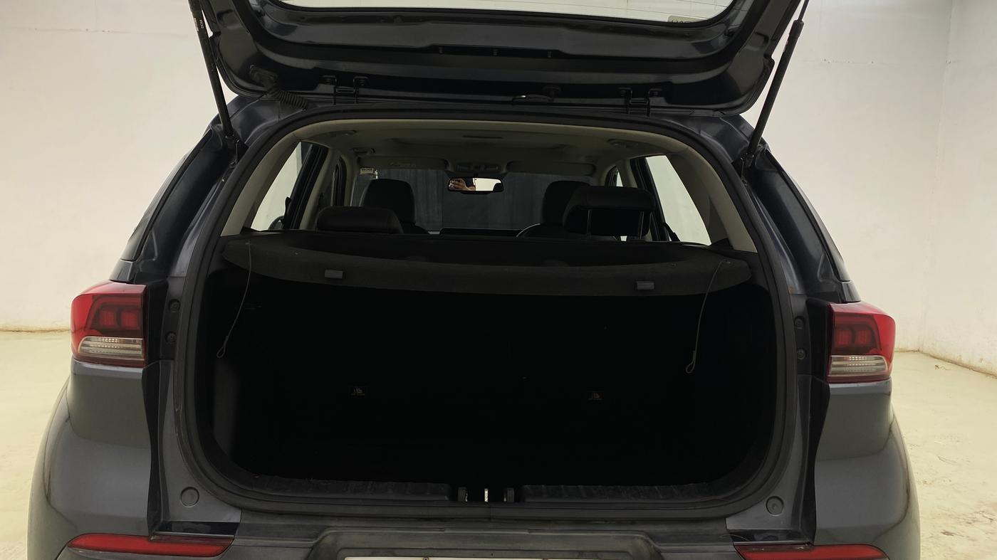 2020 KIA SONET GTX PLUS 1.5 AT, Diesel, Automatic, 62,057 km, Boot Inside