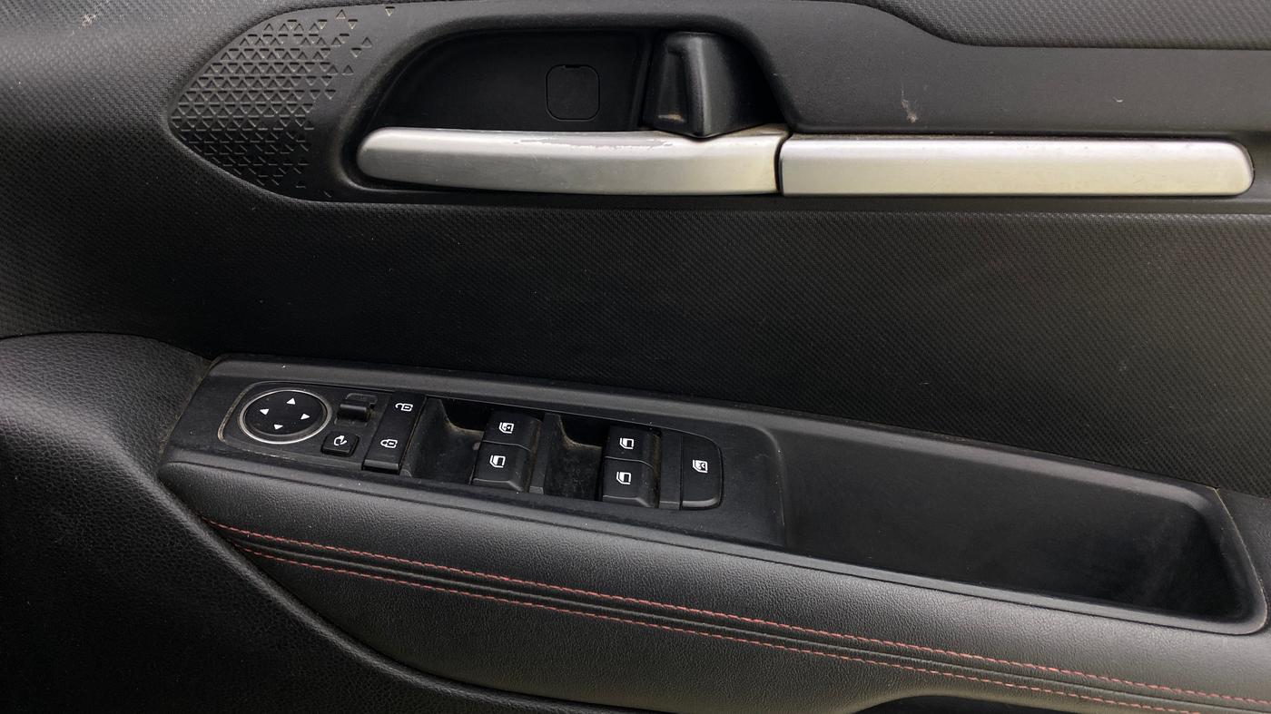 2020 KIA SONET GTX PLUS 1.5 AT, Diesel, Automatic, 62,057 km, Driver Side Door Panels Control