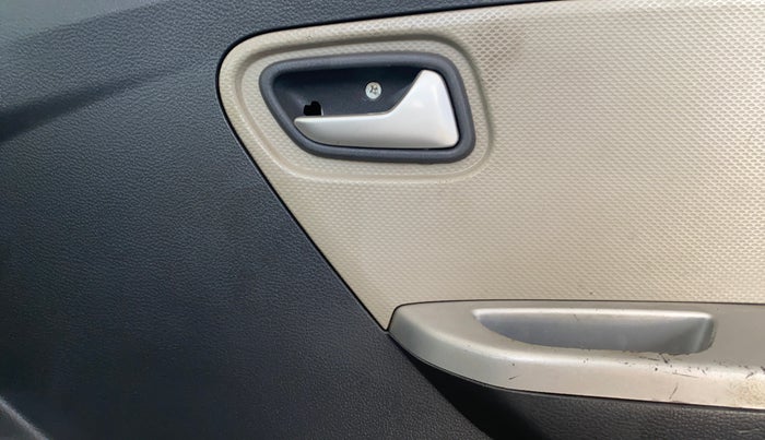 2018 Maruti Alto K10 VXI, CNG, Manual, 82,563 km, Driver Side Door Panels Control