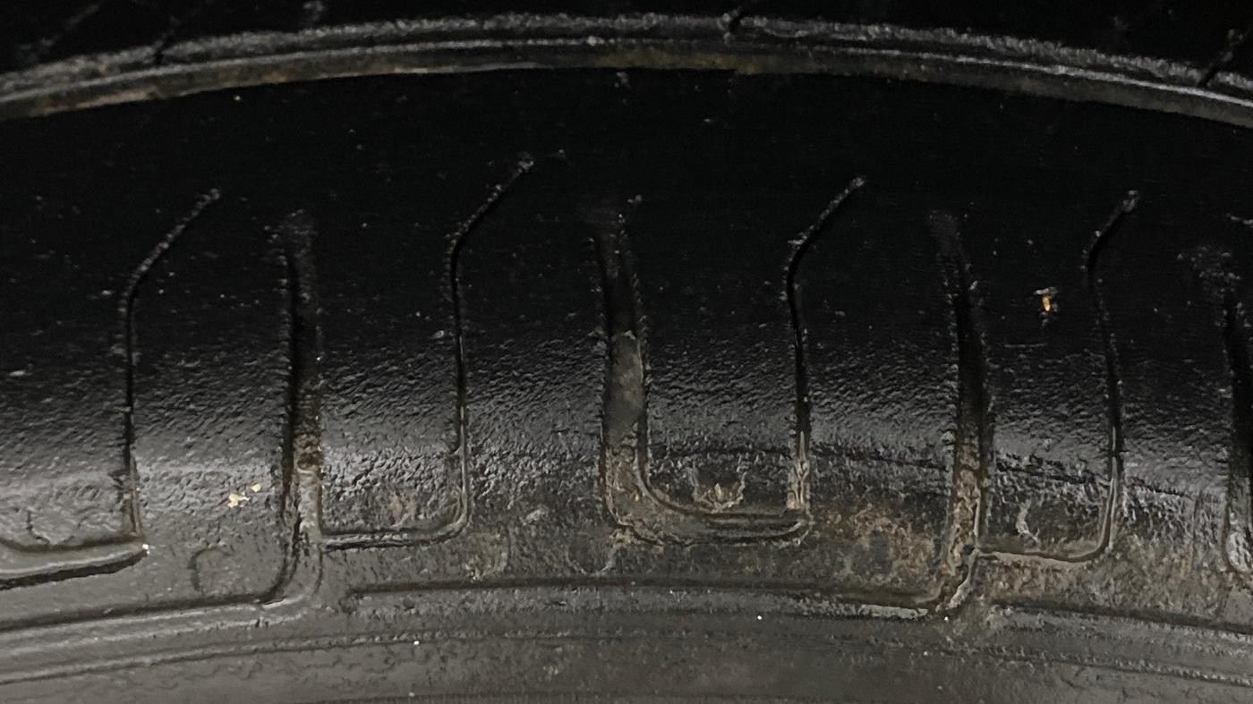 2018 Maruti Wagon R 1.0 VXI AMT, Petrol, Automatic, 56,776 km, Left Front Tyre Tread