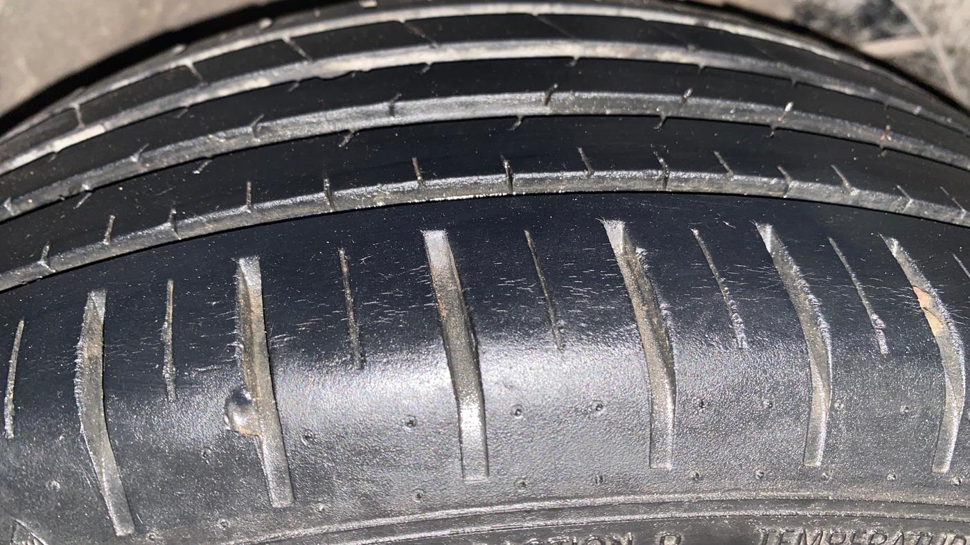 2020 Toyota Glanza G, Petrol, Manual, 62,821 km, Right Front Tyre Tread