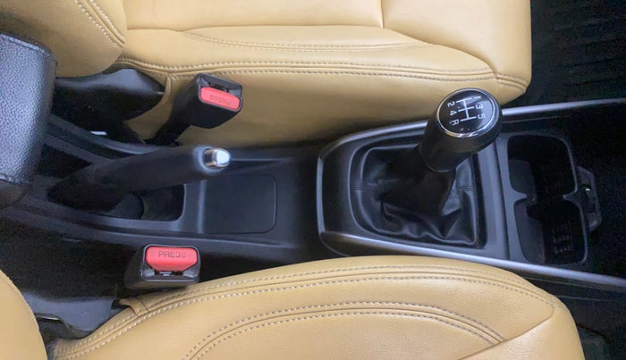 2021 Maruti XL6 ALPHA MT, Petrol, Manual, 38,916 km, Gear Lever