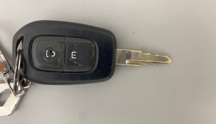 2015 Renault Kwid RXT 0.8, Petrol, Manual, 67,020 km, Key Close Up