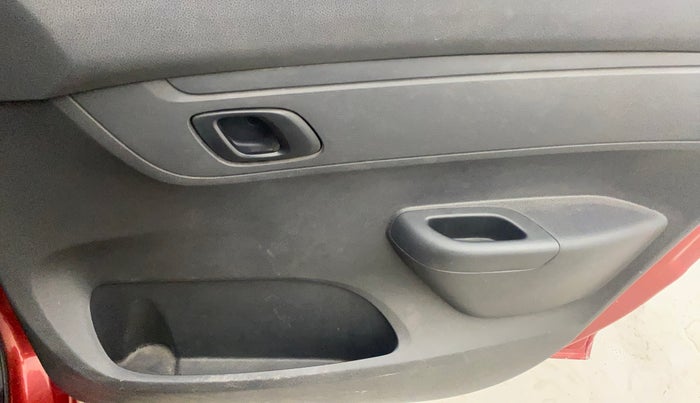 2015 Renault Kwid RXT 0.8, Petrol, Manual, 67,020 km, Driver Side Door Panels Control