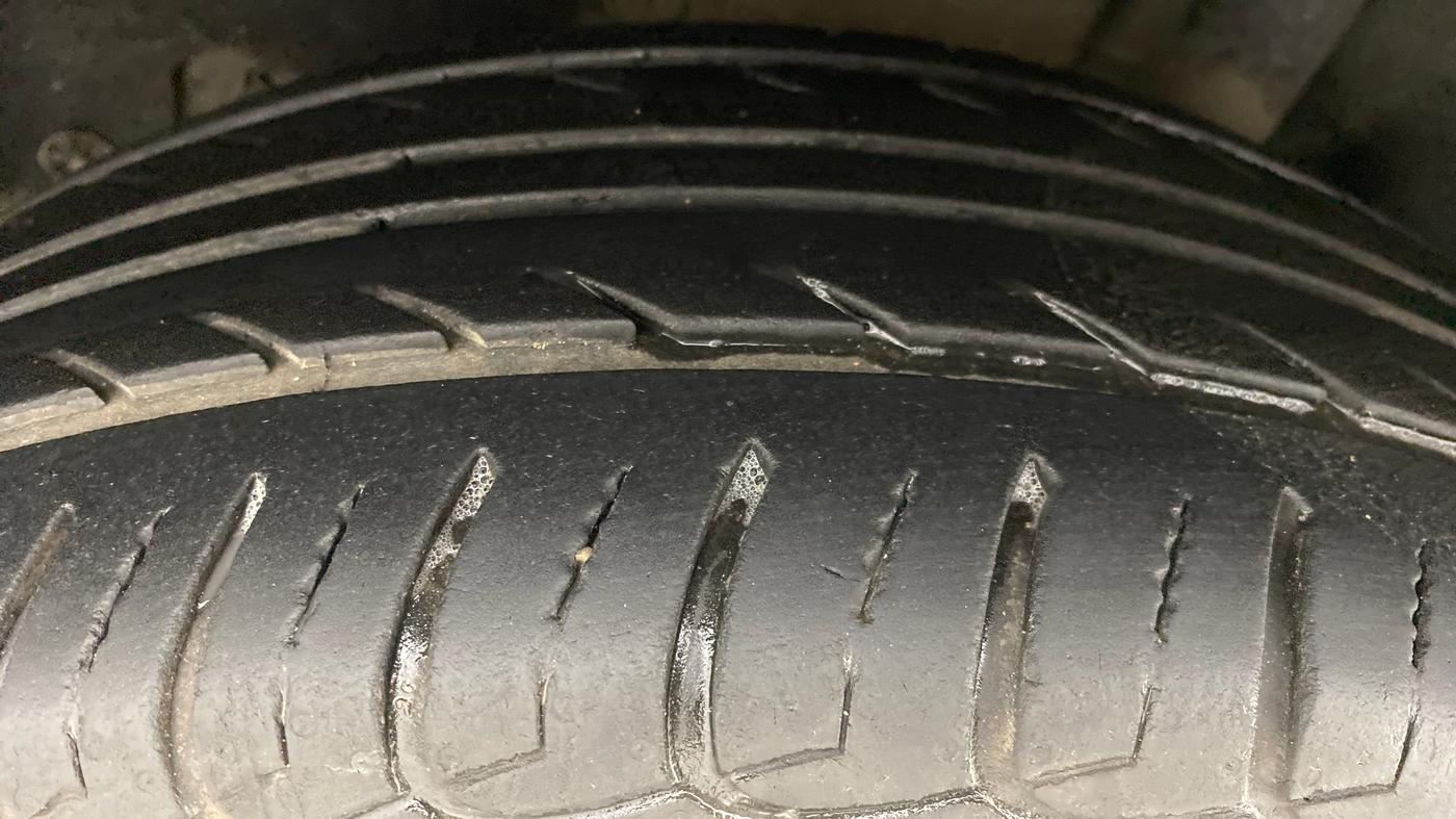 2020 Ford Ecosport 1.5 TITANIUM PLUS TI VCT AT, Petrol, Automatic, 25,769 km, Left Rear Tyre Tread
