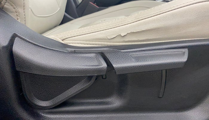 2022 KIA SELTOS HTX 1.5 DIESEL AT, Diesel, Automatic, 62,878 km, Driver Side Adjustment Panel