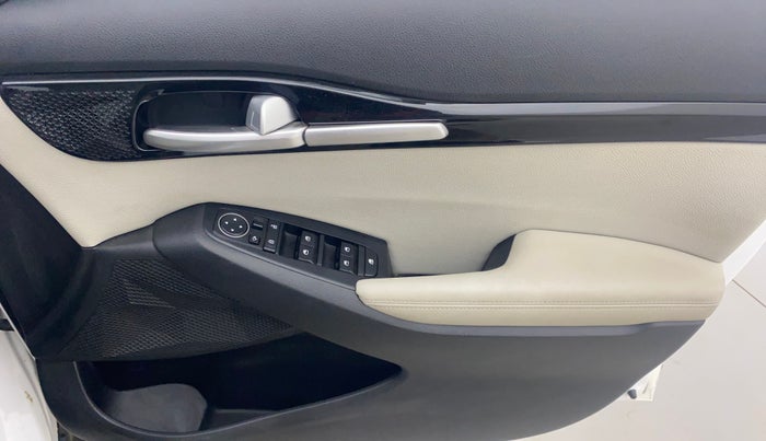 2022 KIA SELTOS HTX 1.5 DIESEL AT, Diesel, Automatic, 62,878 km, Driver Side Door Panels Control