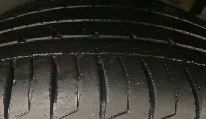 2022 KIA SELTOS HTX 1.5 DIESEL AT, Diesel, Automatic, 62,878 km, Left Rear Tyre Tread