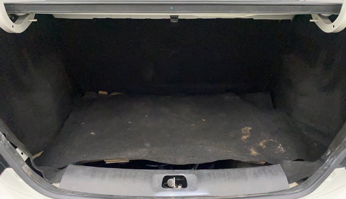 2016 Maruti Swift Dzire VXI AT, Petrol, Automatic, 39,700 km, Boot Inside