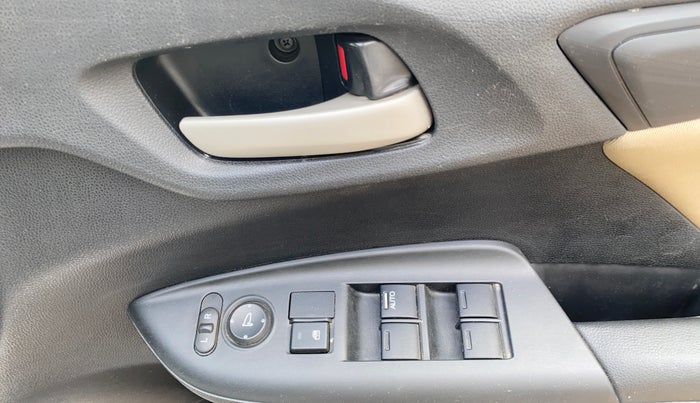 2015 Honda Jazz 1.2L I-VTEC S, Petrol, Manual, 53,562 km, Driver Side Door Panels Control