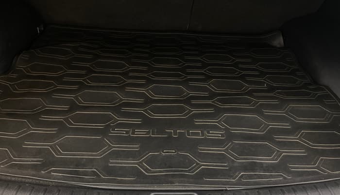 2022 KIA SELTOS HTX IVT 1.5 PETROL, Petrol, Automatic, 74,724 km, Boot Inside