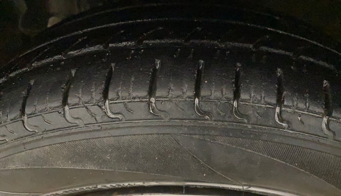 2020 Maruti New Wagon-R ZXI 1.2 AMT, Petrol, Automatic, 48,732 km, Left Front Tyre Tread