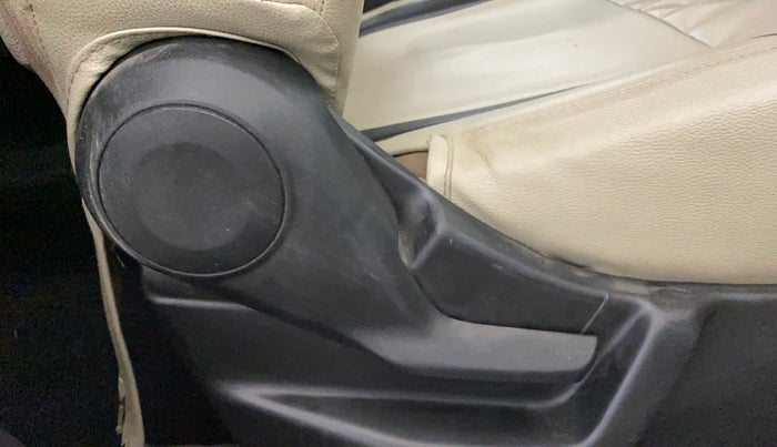 2020 Maruti New Wagon-R ZXI 1.2 AMT, Petrol, Automatic, 48,732 km, Driver Side Adjustment Panel