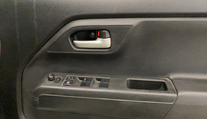 2020 Maruti New Wagon-R ZXI 1.2 AMT, Petrol, Automatic, 48,732 km, Driver Side Door Panels Control