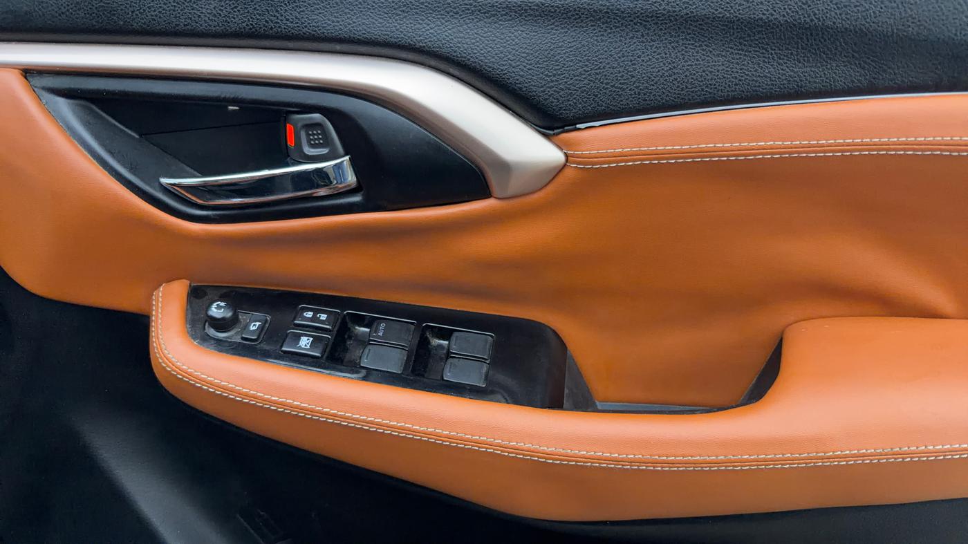 2023 Maruti Grand Vitara ZETA PLUS  HYBRID ECVT, Hybrid, Automatic, 75,590 km, Driver Side Door Panels Control