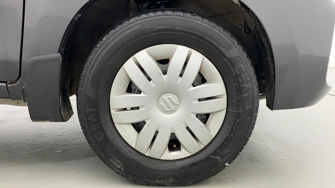 2021 Maruti Alto LXI CNG, CNG, Manual, 27,451 km, Right Front Wheel