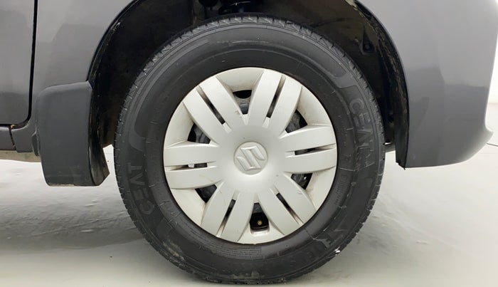 2021 Maruti Alto LXI CNG, CNG, Manual, 27,451 km, Right Front Wheel