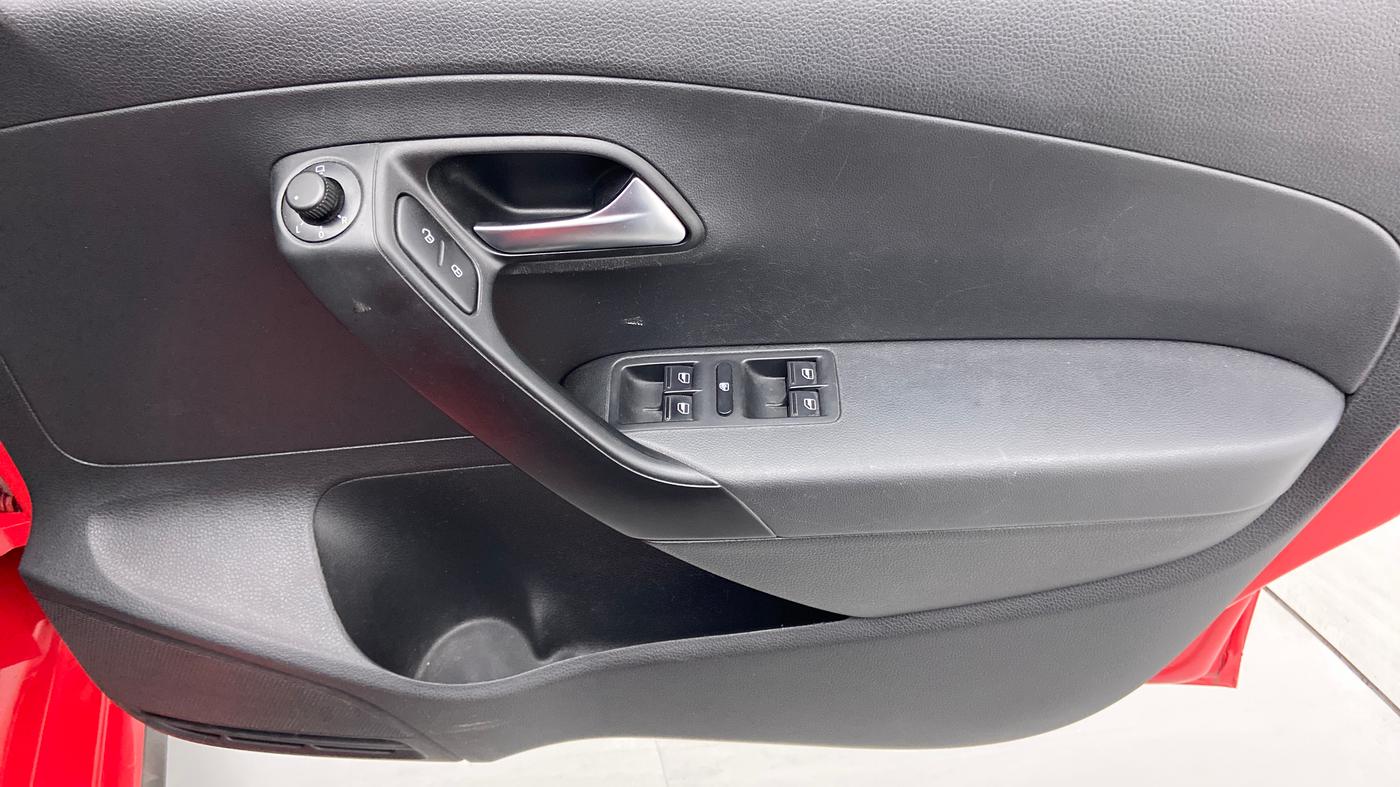 2019 Volkswagen Polo GT TSI 1.2 PETROL AT, Petrol, Automatic, 86,624 km, Driver Side Door Panels Control