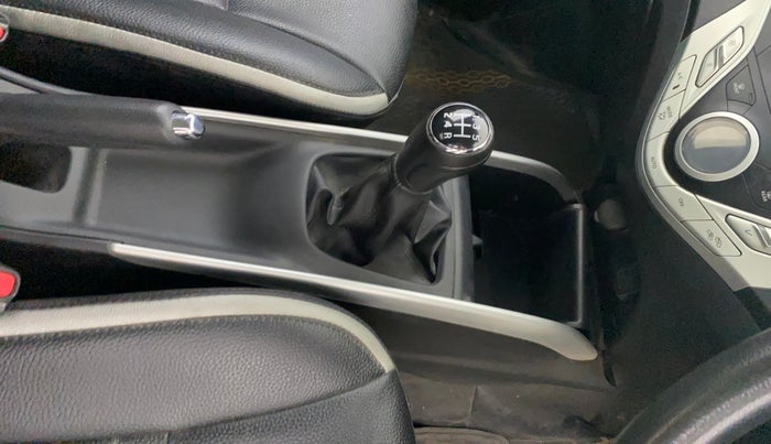 2016 Maruti Baleno DELTA PETROL 1.2, Petrol, Manual, 38,867 km, Gear Lever